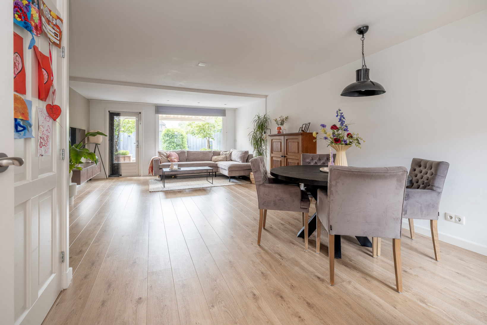 Tussenwoning te koop: Wildforster 98, Barneveld