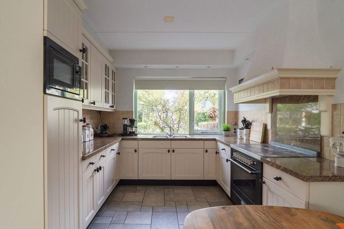 Hoekwoning te koop: Gersteland 6, Barneveld