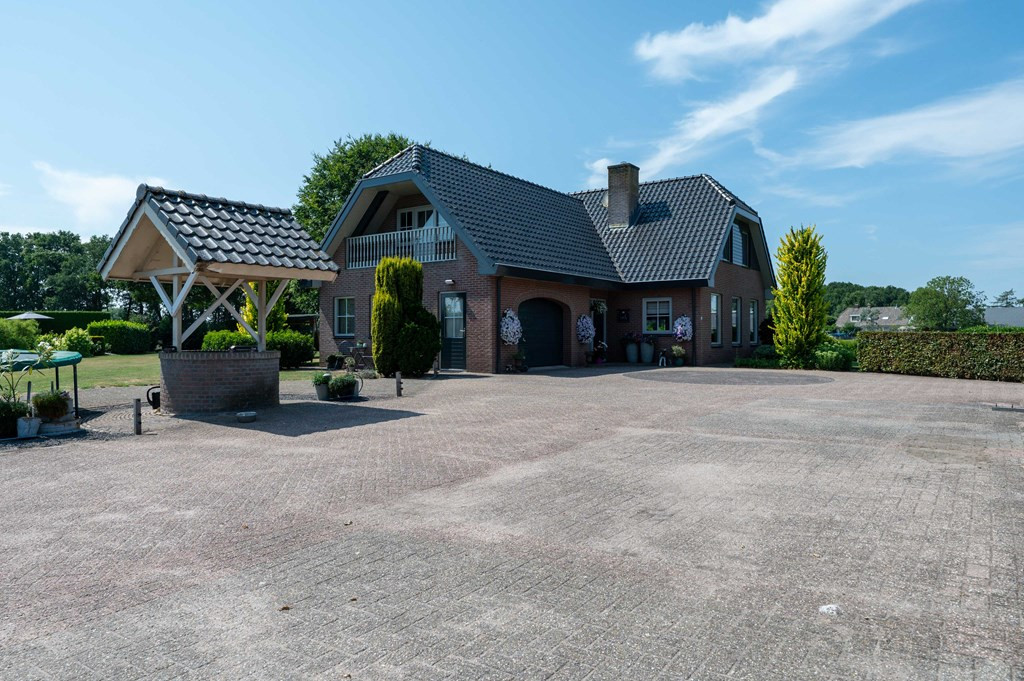 Vrijstaande woning te koop: Stroeërweg 16, Stroe