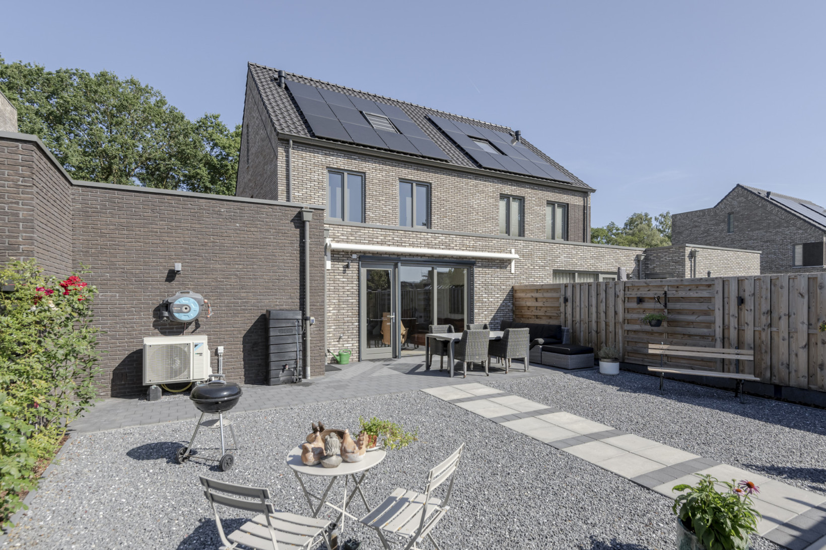 Tussenwoning te koop: Pinksterbloem 66, Stroe