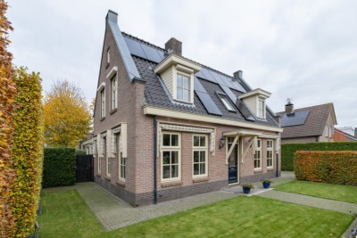 Molenmakers. 70
