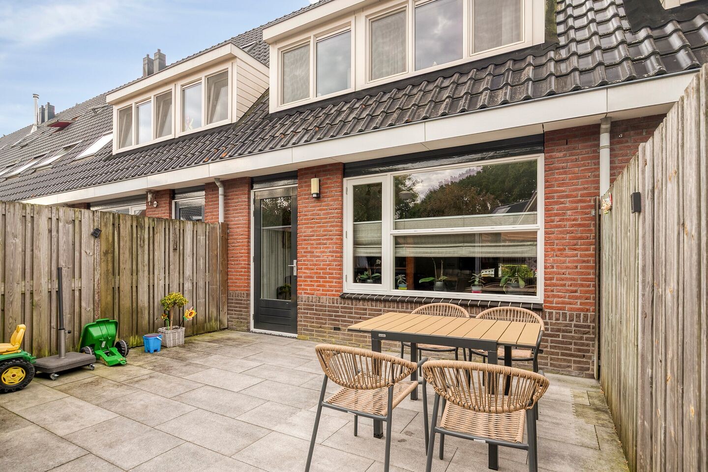 Tussenwoning te koop: Ruurd Visserstraat 66, Achterveld