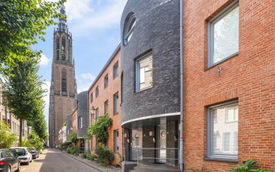 Breestraat 28