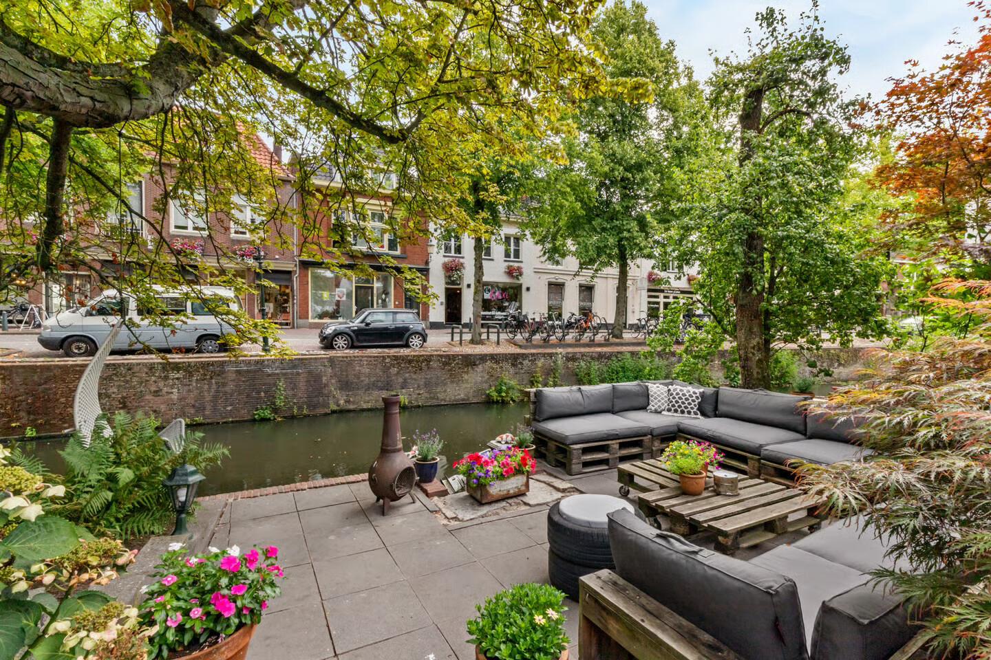 Tussenwoning te koop: Muurhuizen 123, Amersfoort