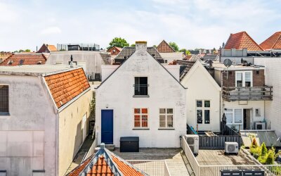 Muurhuizen 100-F