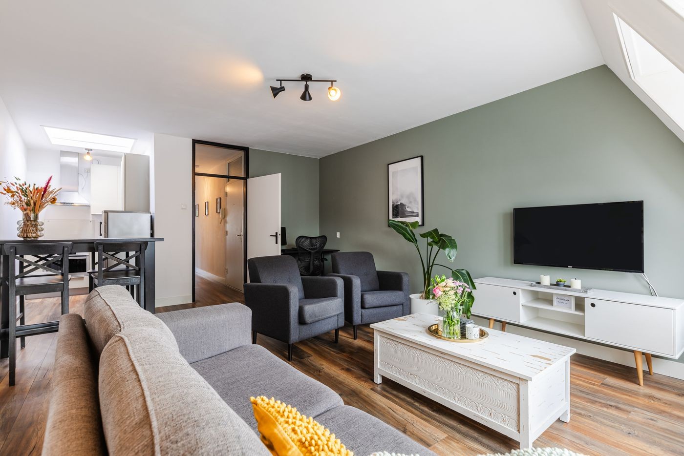Studio te koop: Bloemendalsestraat 38C, Amersfoort