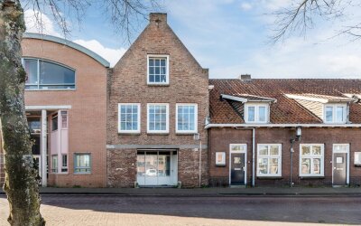 Bredesteeg 15