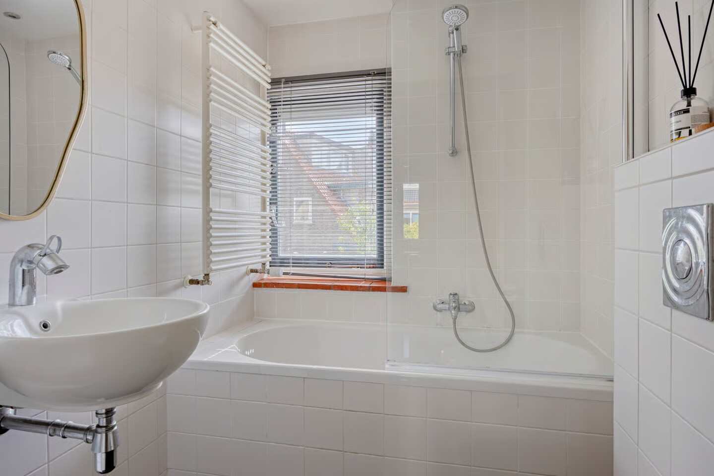 Tussenwoning te koop: Spaarnestraat 28, Amersfoort