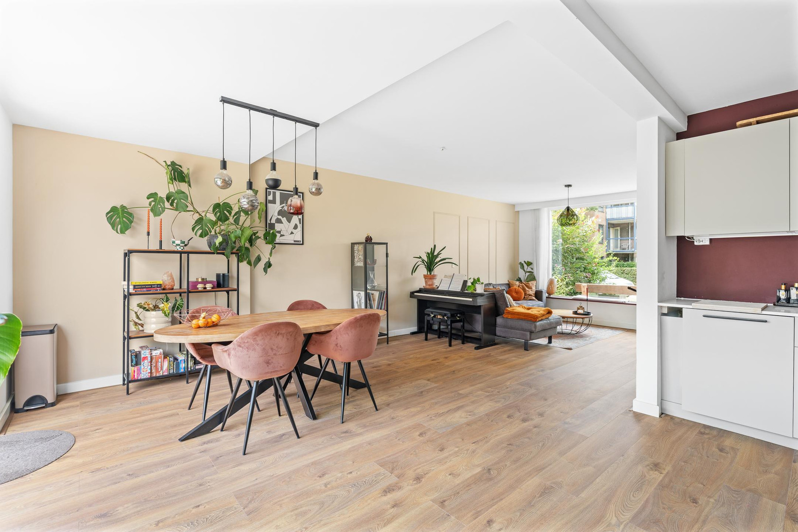 Tussenwoning te koop: Wiekslag 339, Amersfoort