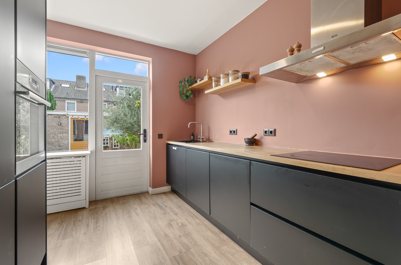 Tussenwoning te koop: Scholeksterstraat 7, Amersfoort