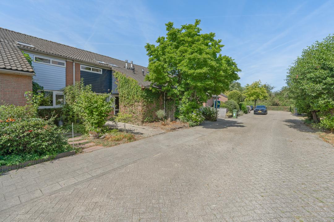 Tussenwoning te koop: Geallieerdenstraat 43, Amersfoort
