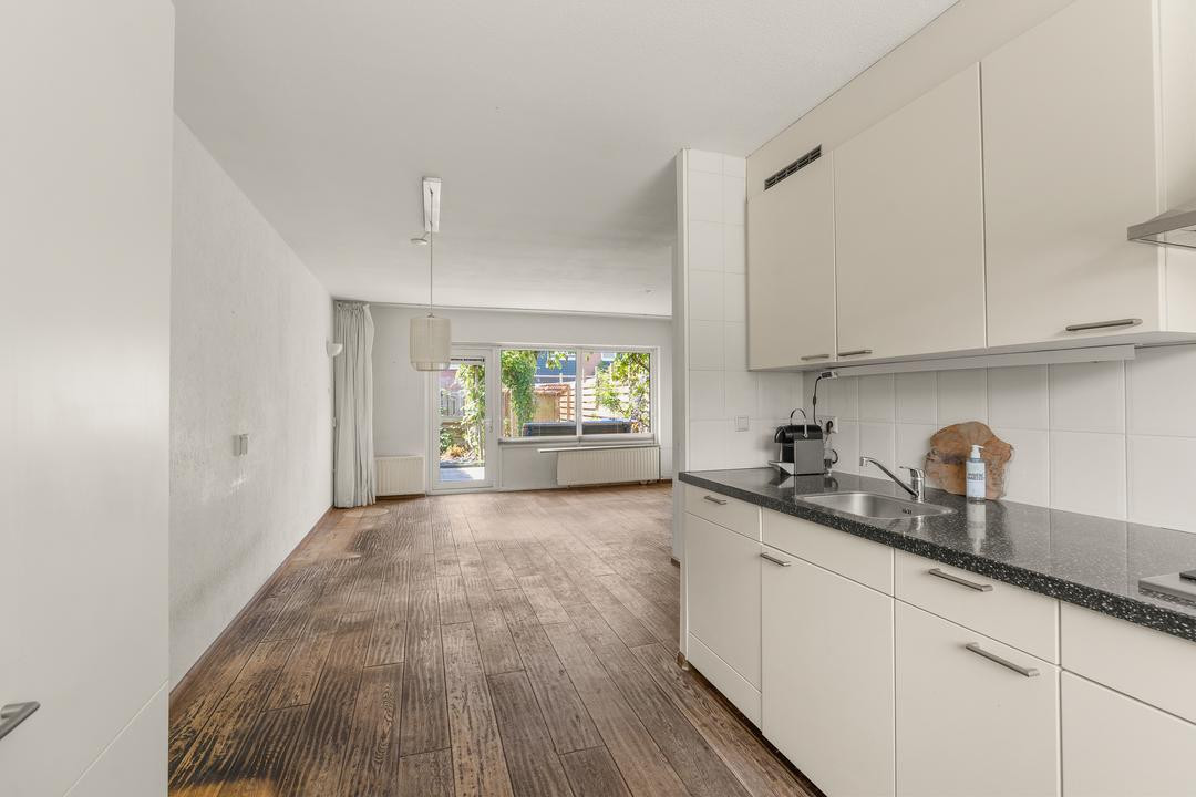 Tussenwoning te koop: Geallieerdenstraat 43, Amersfoort