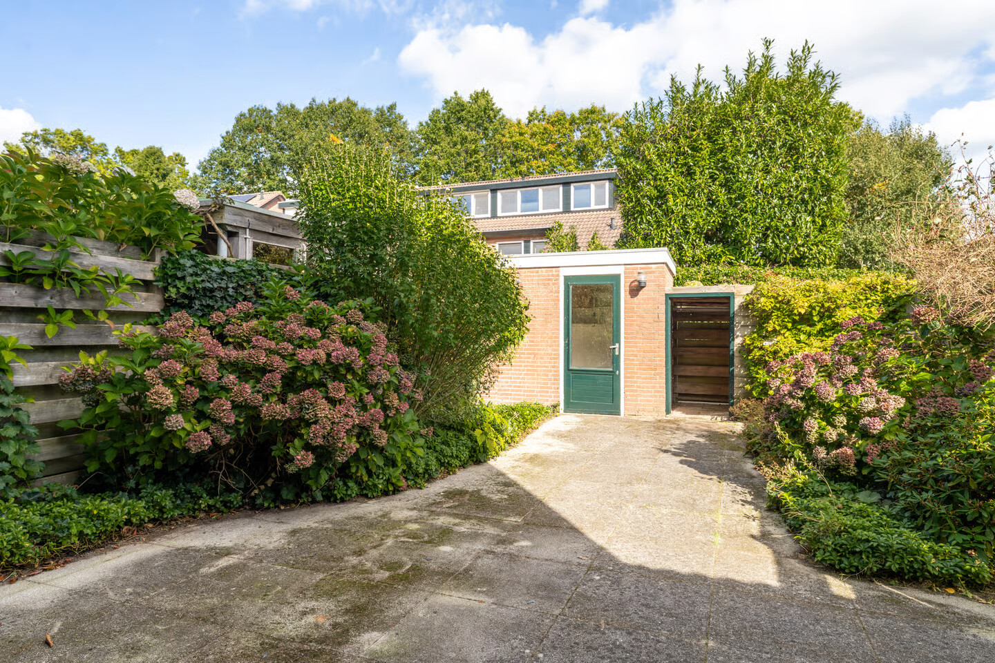 Tussenwoning te koop: Bevrijdingsweg 20, Amersfoort