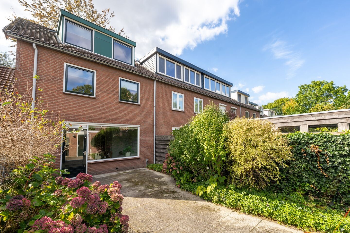 Tussenwoning te koop: Bevrijdingsweg 20, Amersfoort