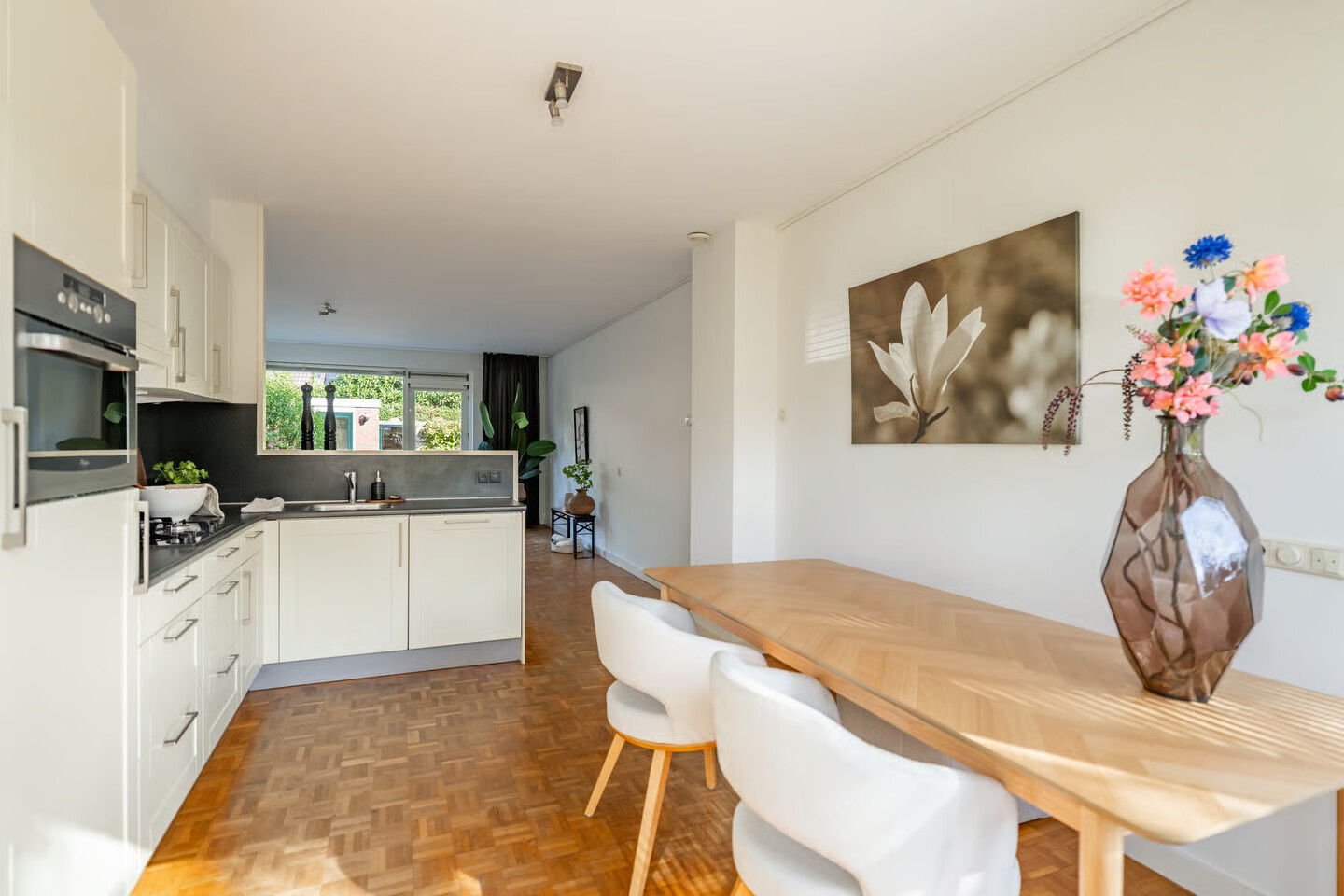 Tussenwoning te koop: Bevrijdingsweg 20, Amersfoort