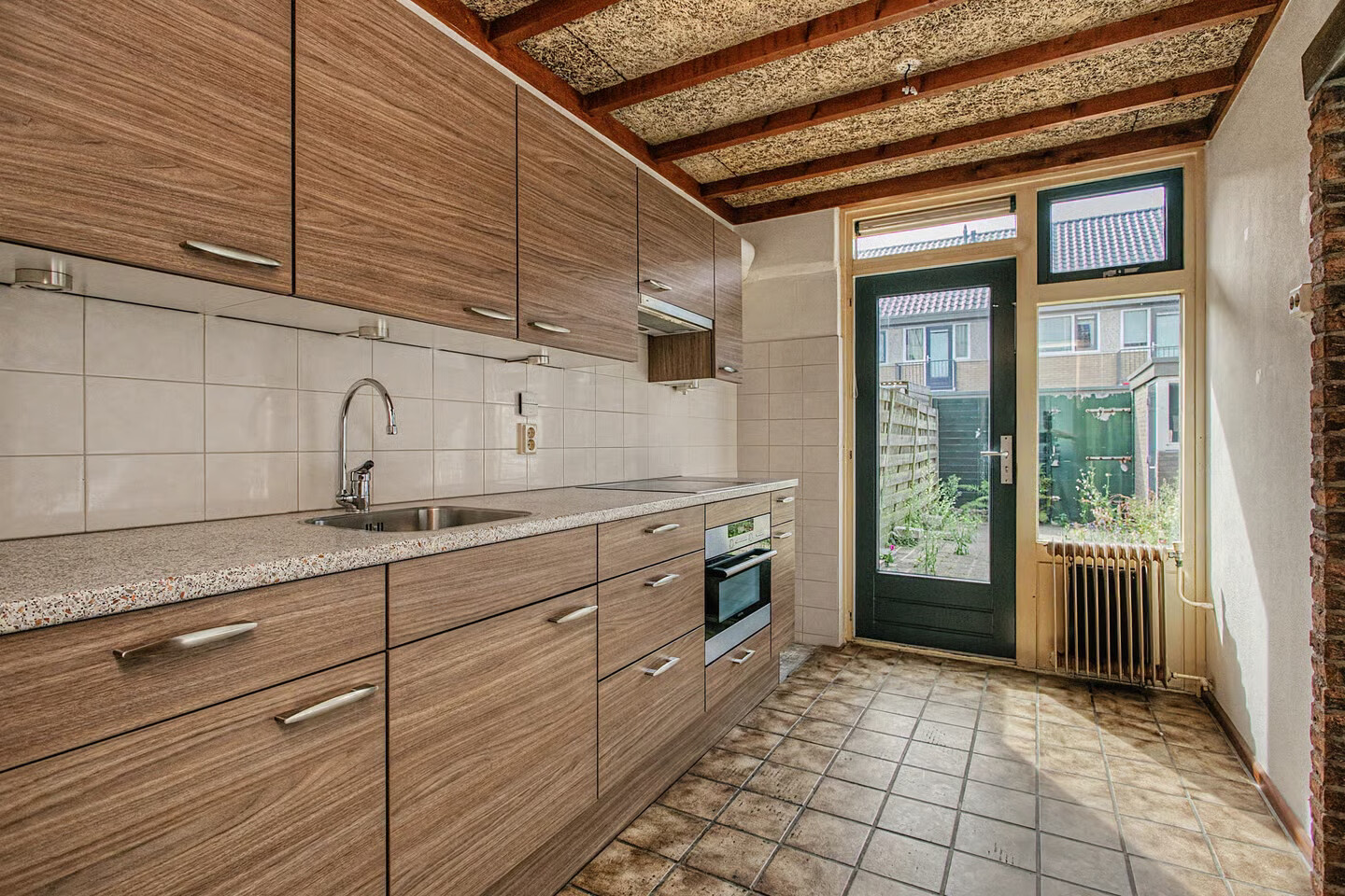 Tussenwoning te koop: Leonorestraat 6, Amersfoort