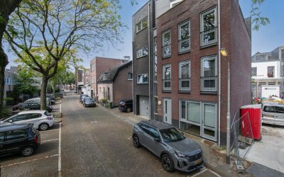 Lange Beekstraat 2-R