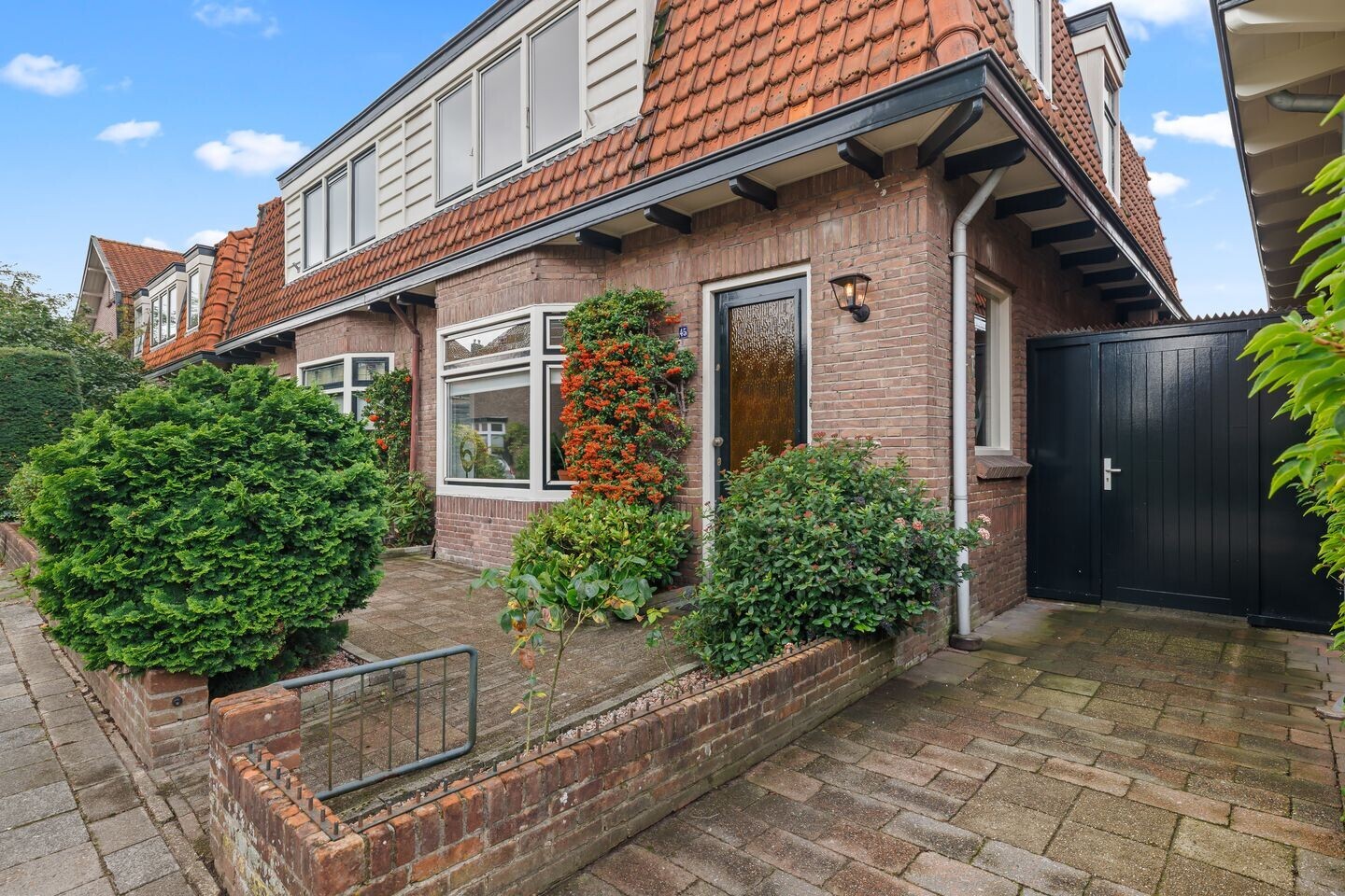 Twee-onder-één-kap te koop: Sint Ansfridusstraat 45, Amersfoort