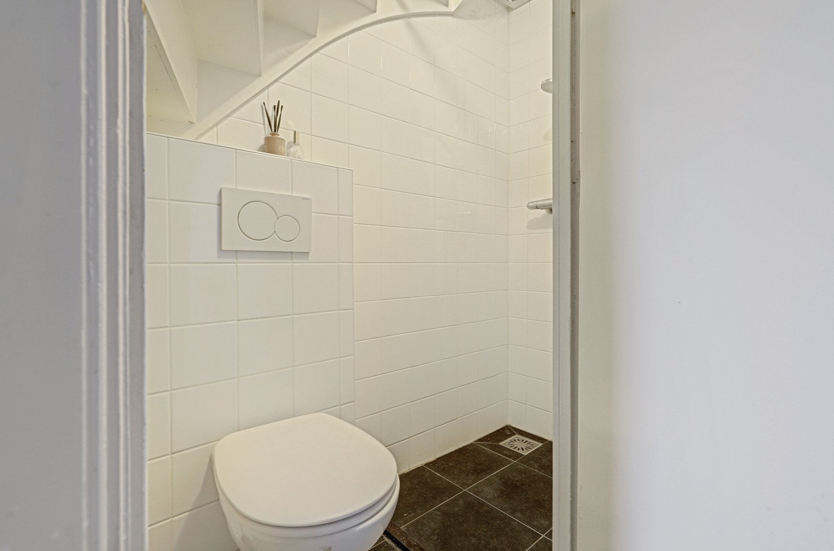 Tussenwoning te koop: Arnhemseweg 164, Amersfoort