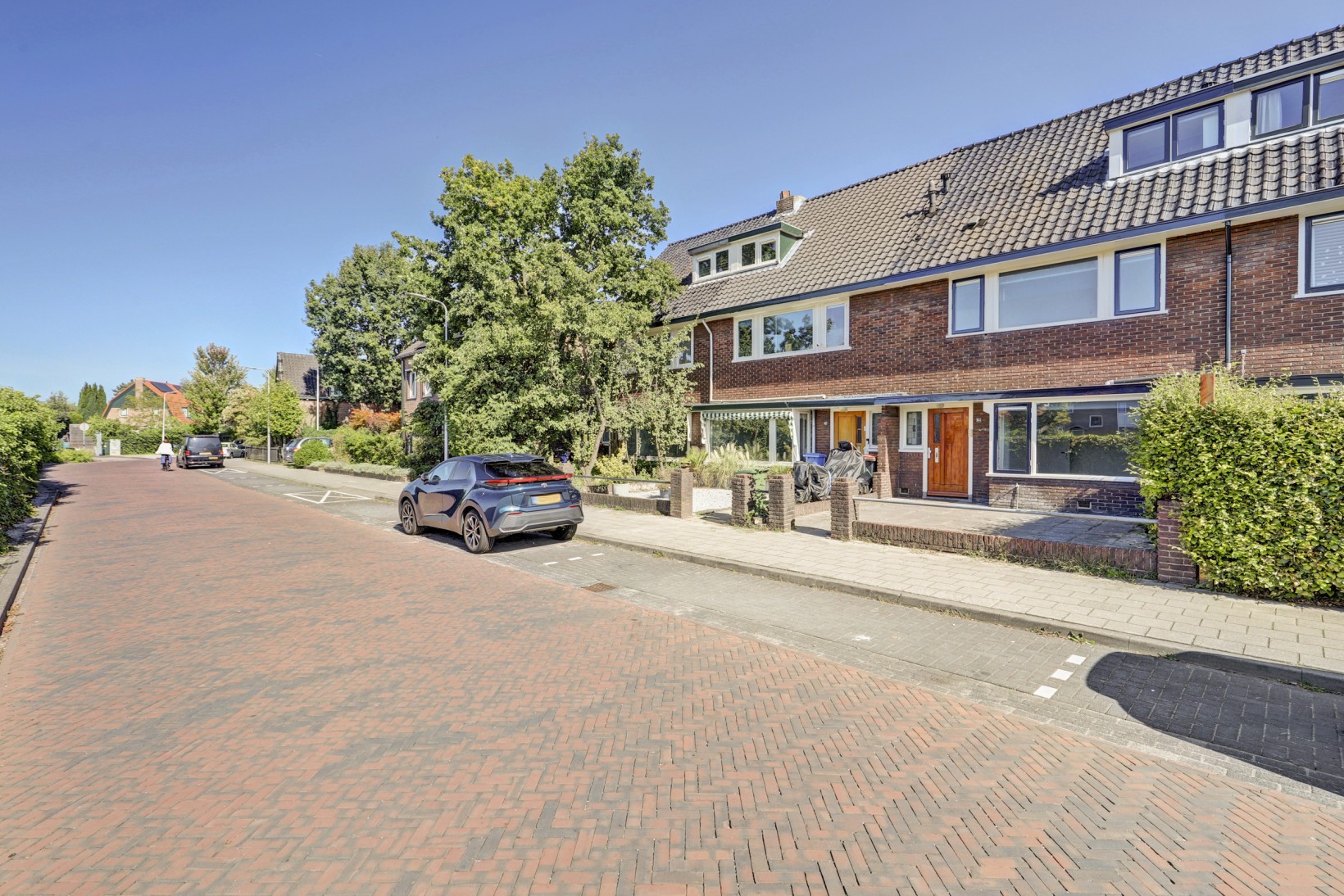 Tussenwoning te koop: Arnhemseweg 164, Amersfoort