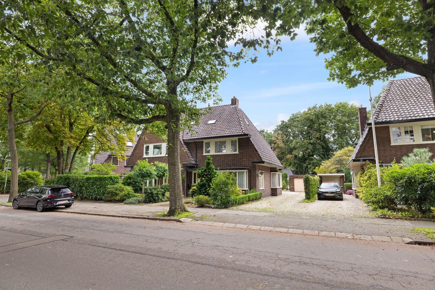Twee-onder-één-kap te koop: Jan van der Heijdenstraat 18, Amersfoort