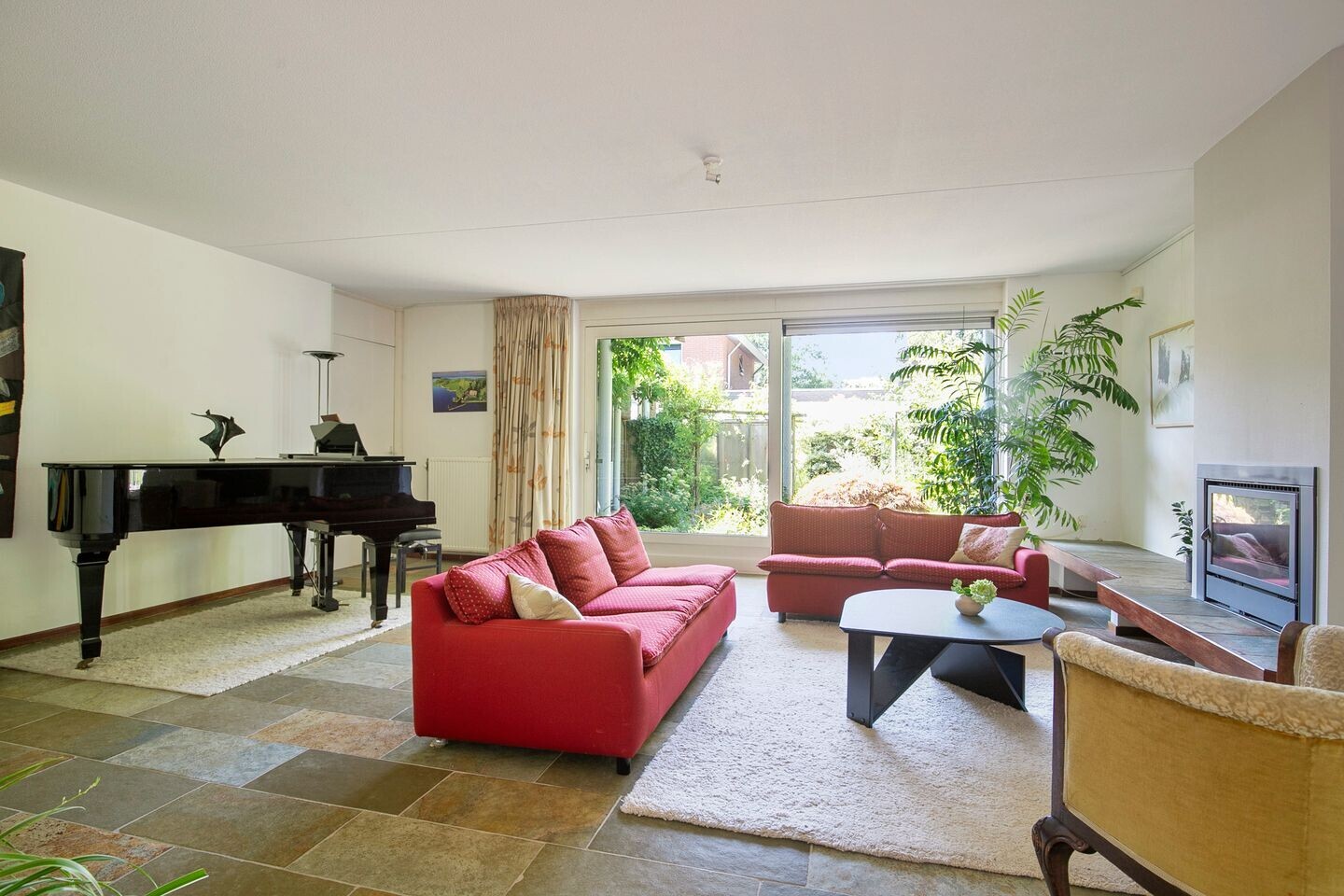 Tussenwoning te koop: Prins Johan Frisolaan 2, Amersfoort