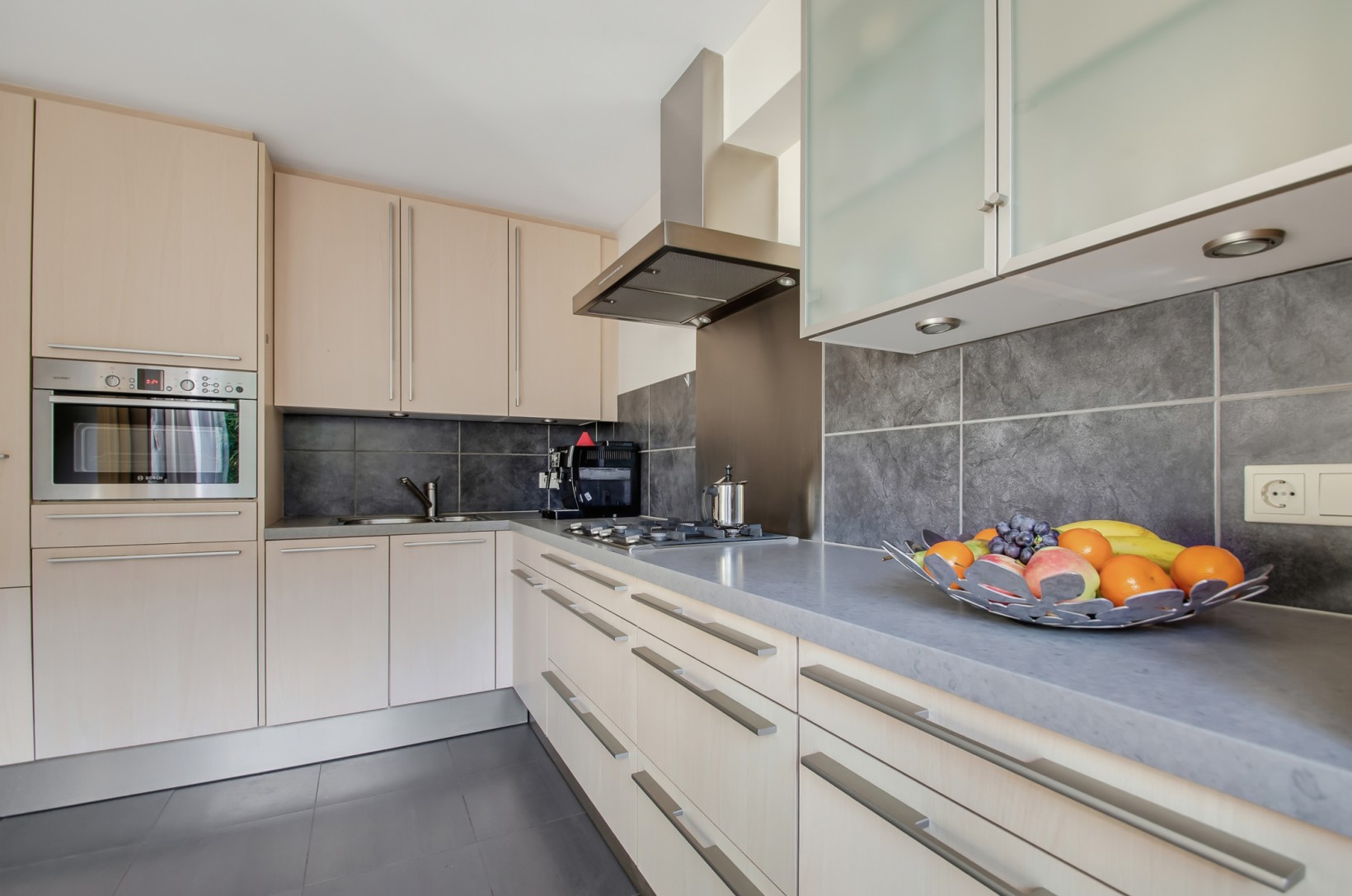 Tussenwoning te koop: Leonardo Da Vincistraat 10, Amersfoort