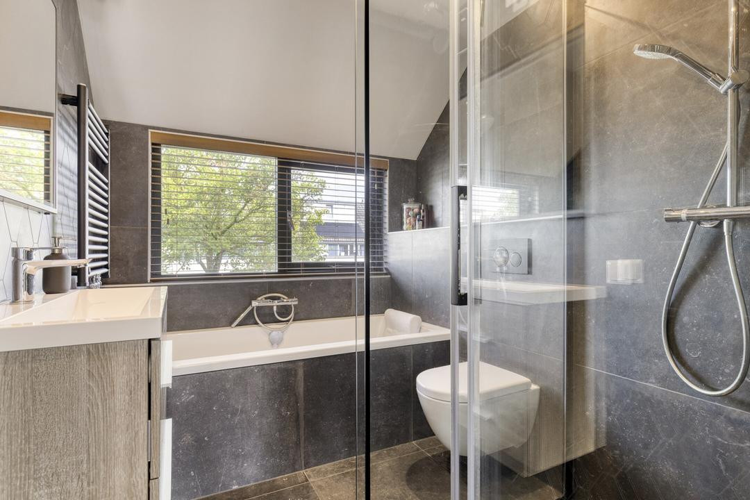 Tussenwoning te koop: Tonnekreek 16, Amersfoort
