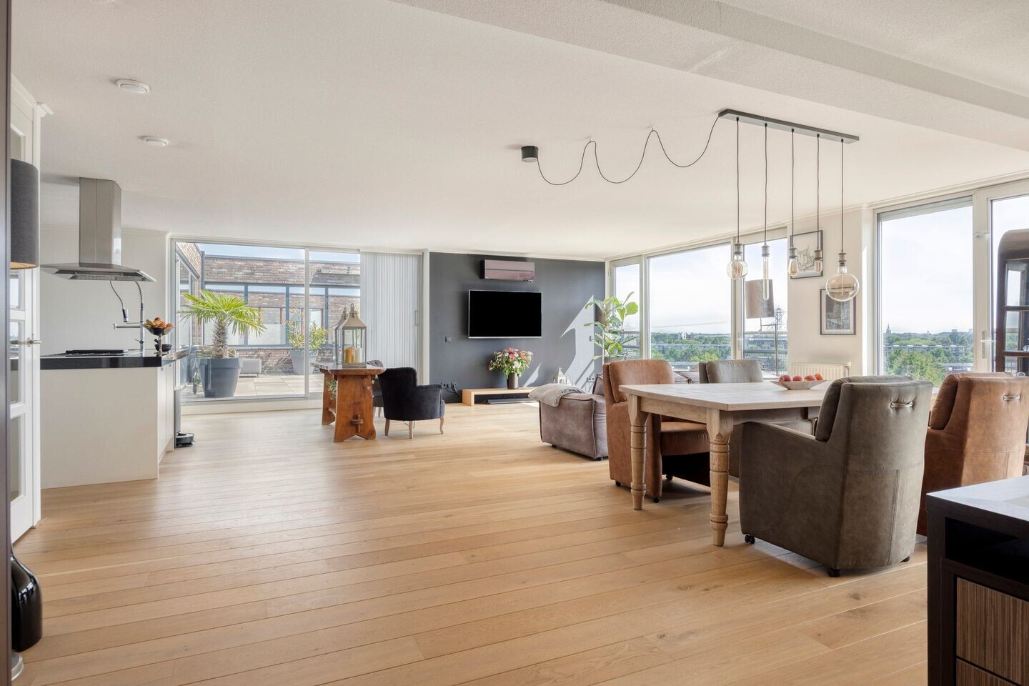 Appartement te koop: Forel 296, Amersfoort