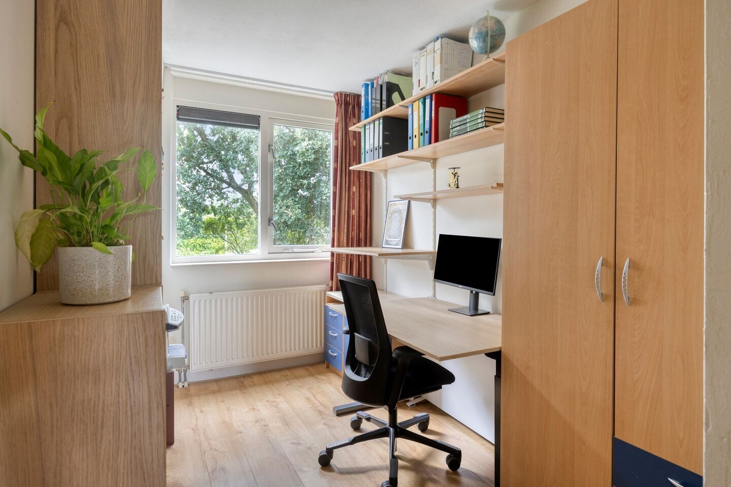Tussenwoning te koop: Groninger Kroongaarde 4, Amersfoort