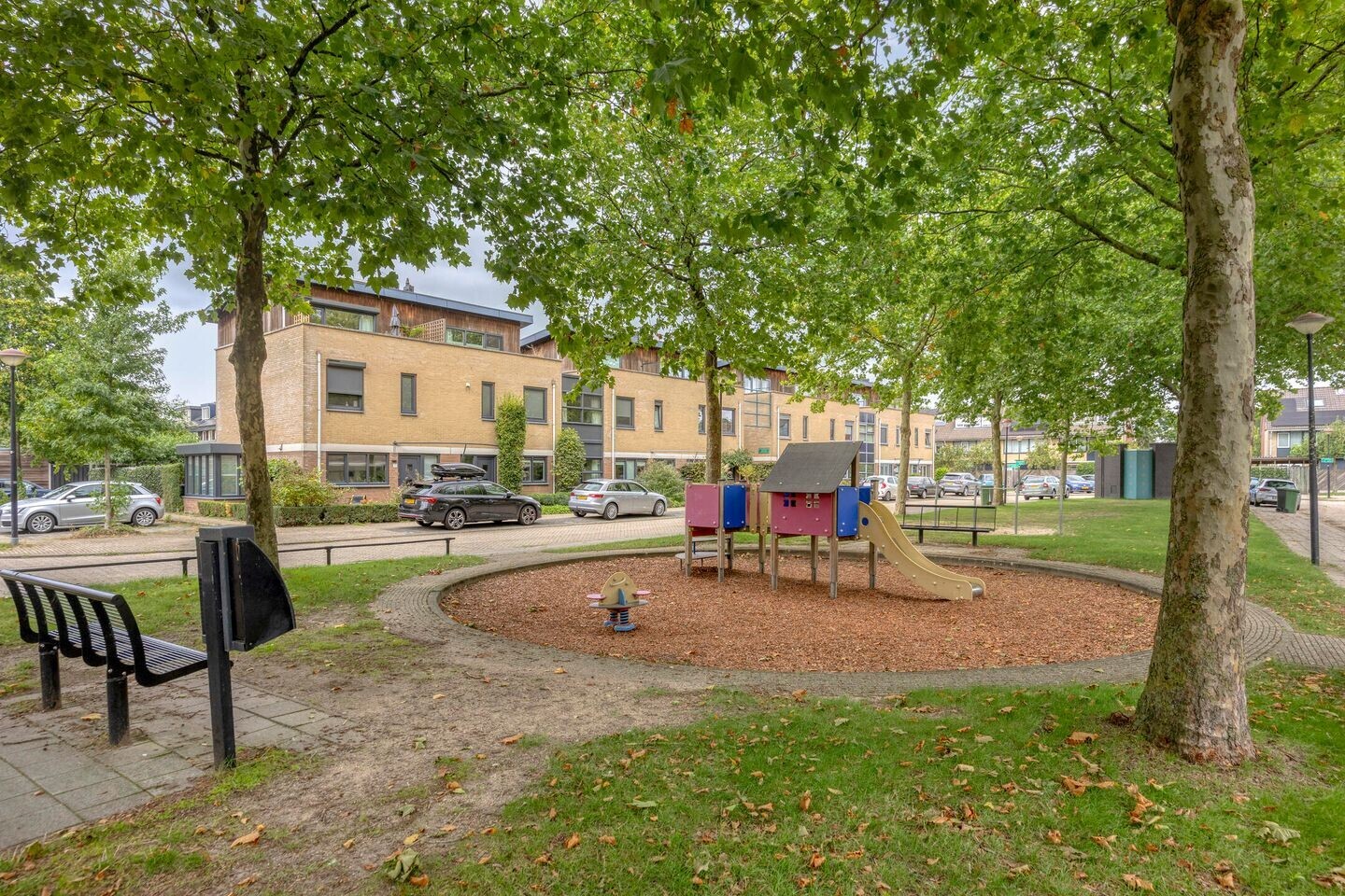 Tussenwoning te koop: Groninger Kroongaarde 4, Amersfoort