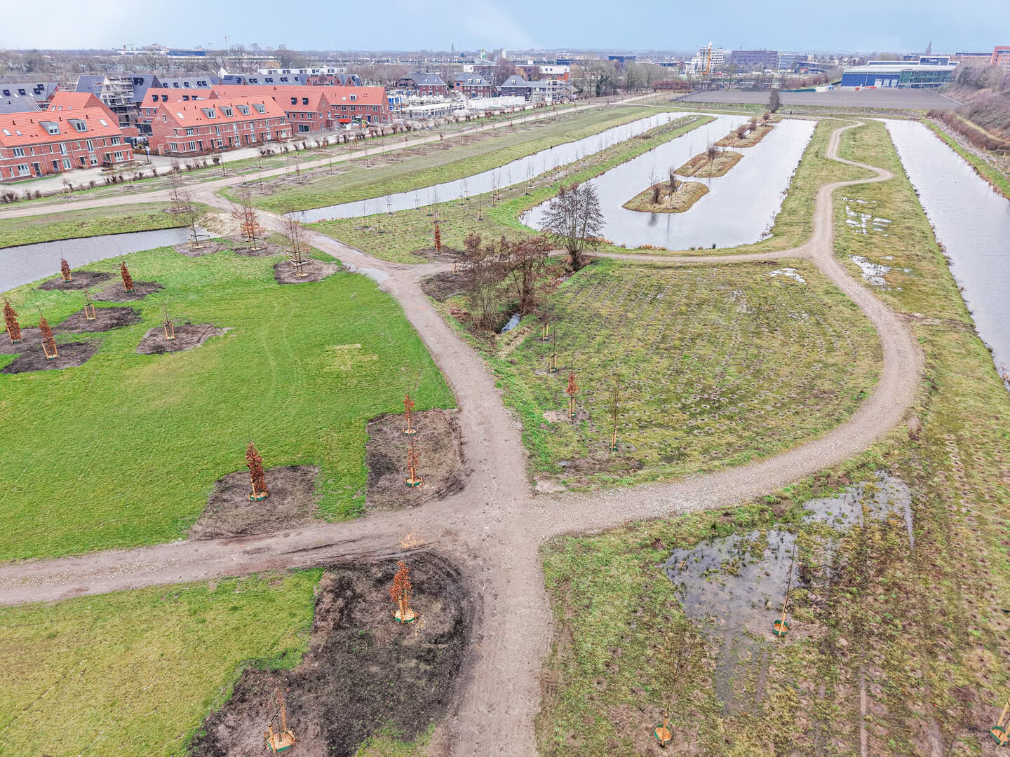 Twee-onder-één-kap te koop: Drakensbergen 25, Amersfoort