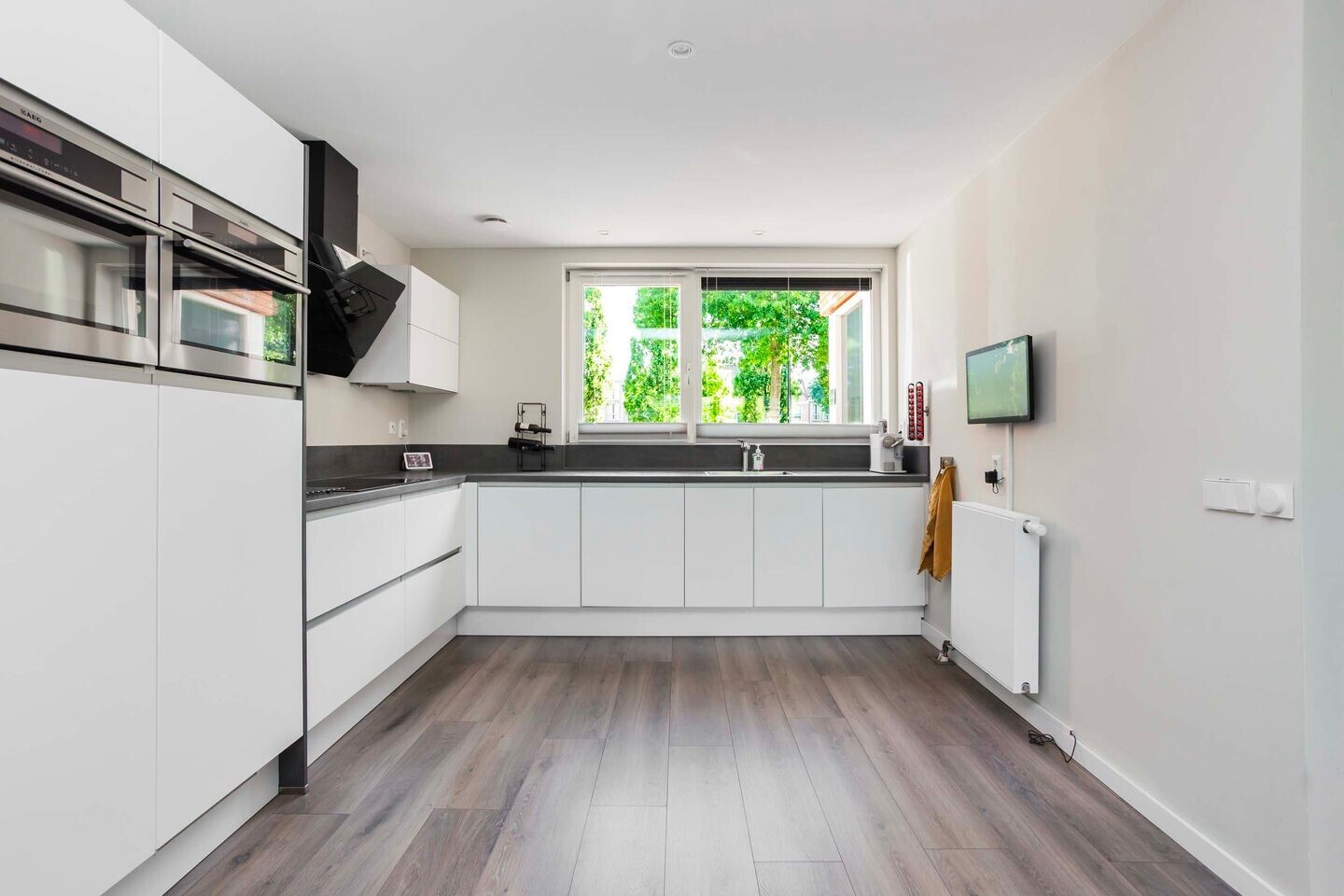 Tussenwoning te koop: Laakboulevard 288, Amersfoort