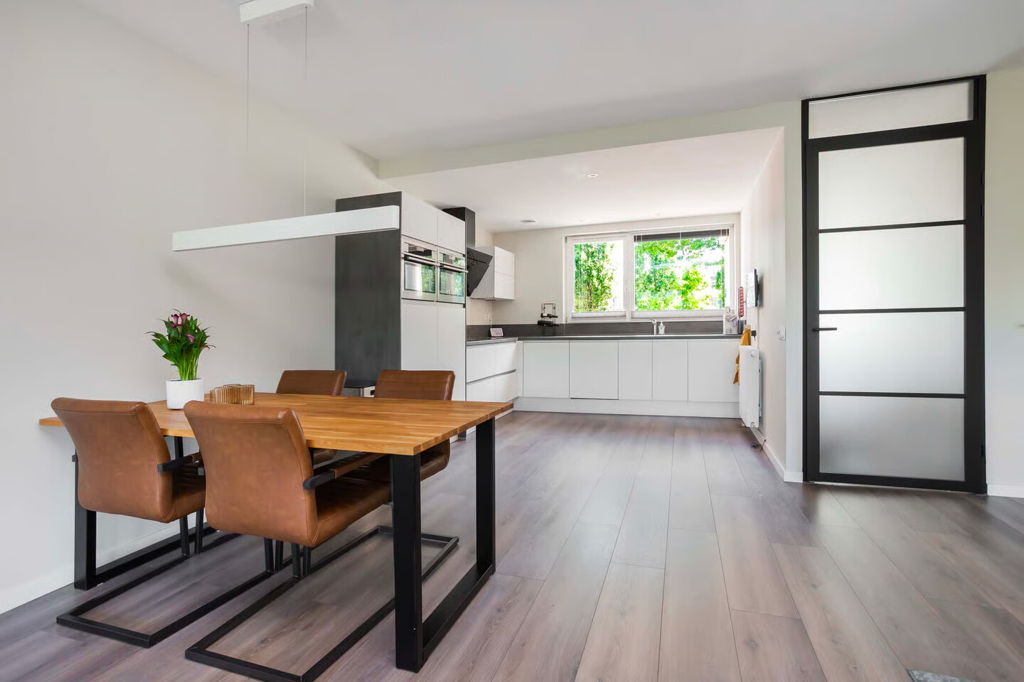 Tussenwoning te koop: Laakboulevard 288, Amersfoort