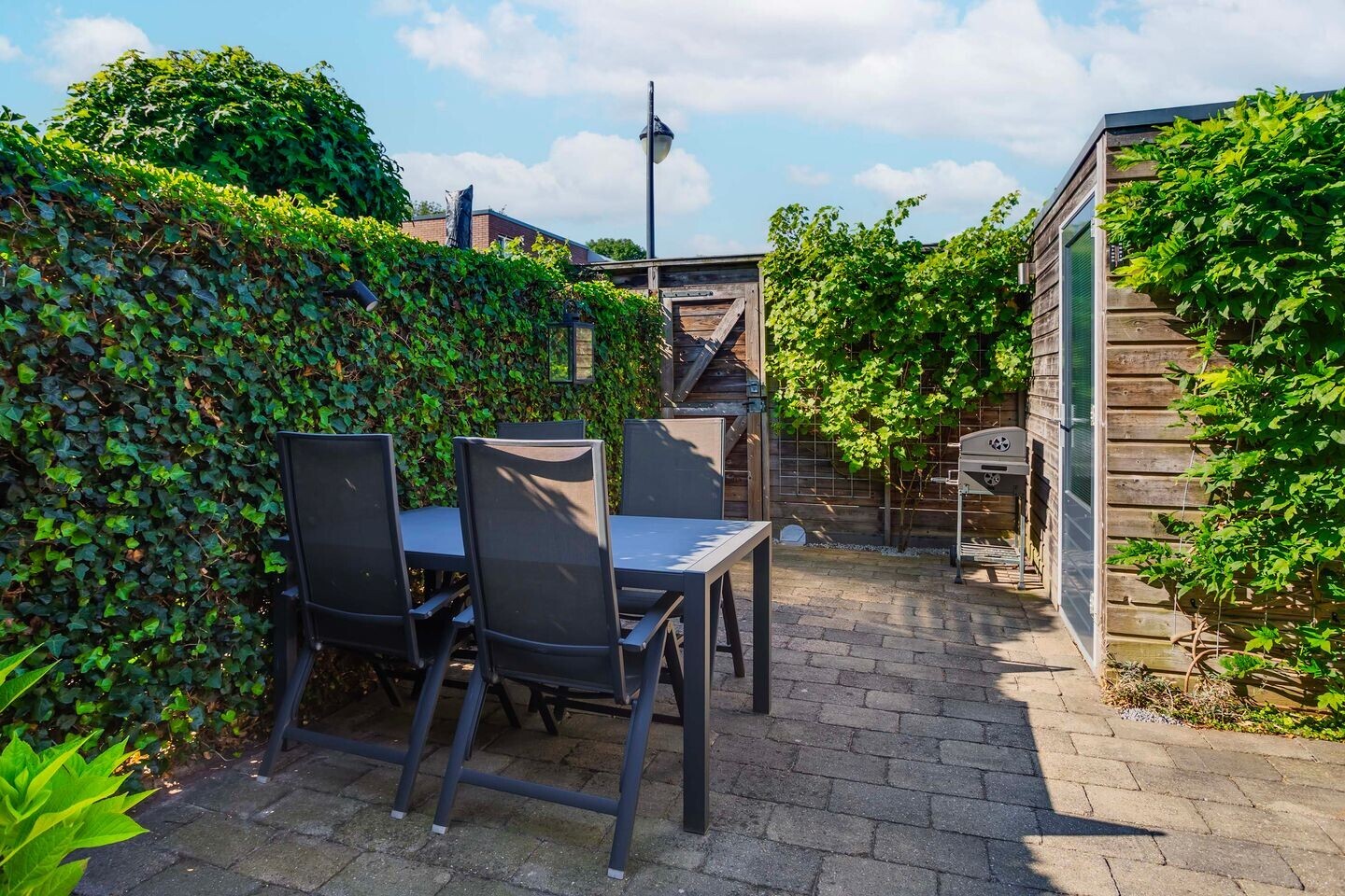 Tussenwoning te koop: Laakboulevard 288, Amersfoort