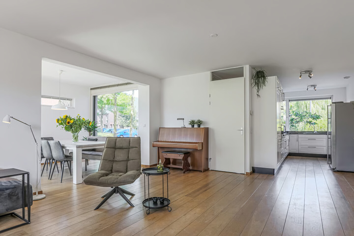 Hoekwoning te koop: Ameliapolder 22, Amersfoort
