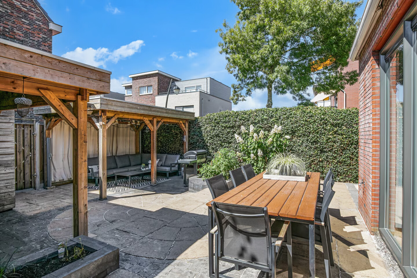 Hoekwoning te koop: Ameliapolder 22, Amersfoort