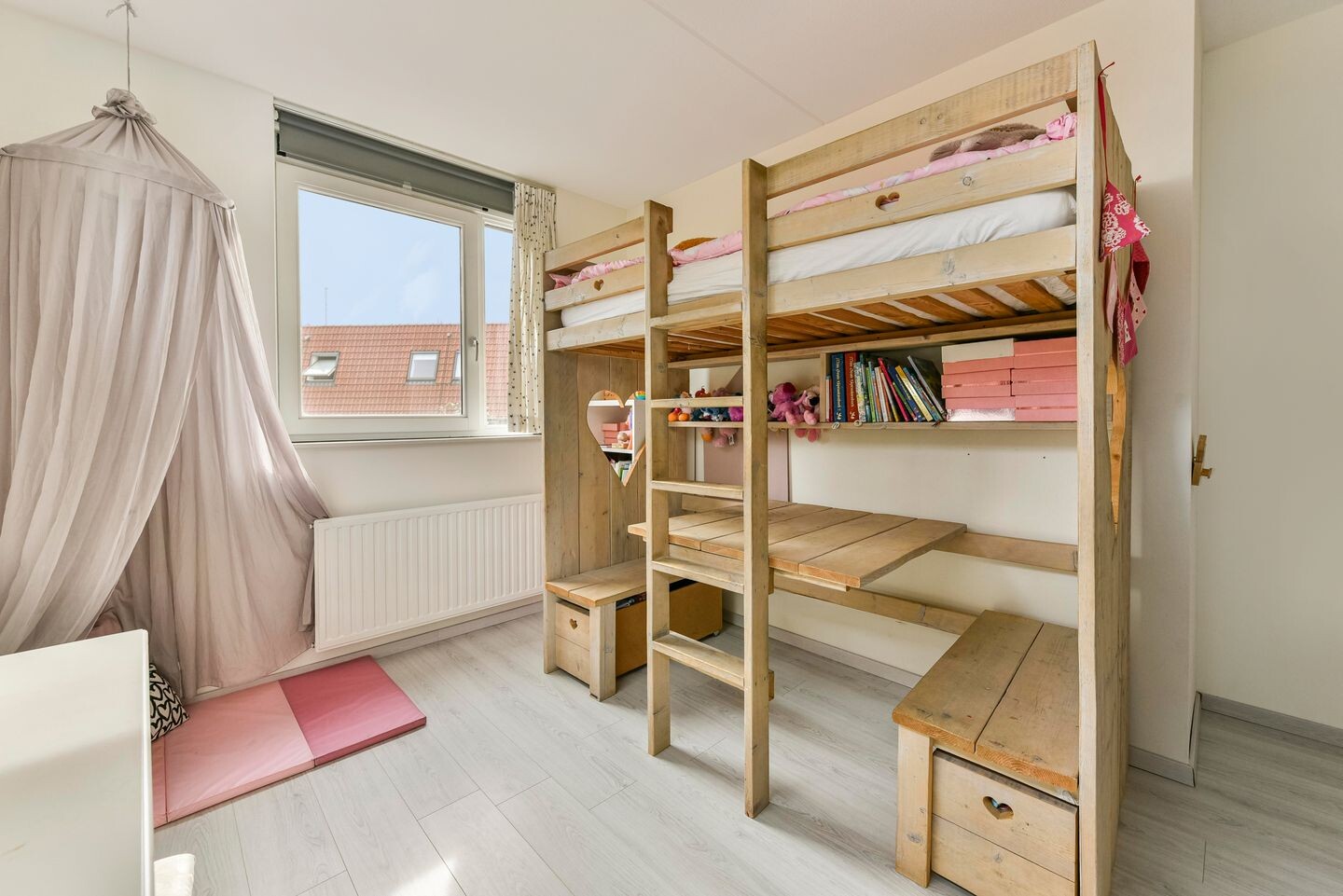 Hoekwoning te koop: Zeijerveen 13, Amersfoort