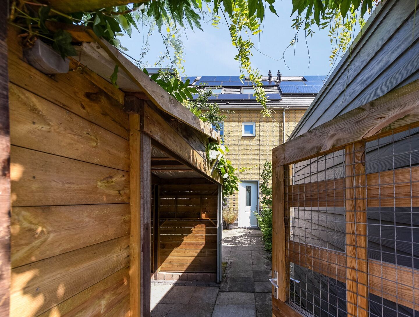 Tussenwoning te koop: Straat van Corsica 109, Amersfoort