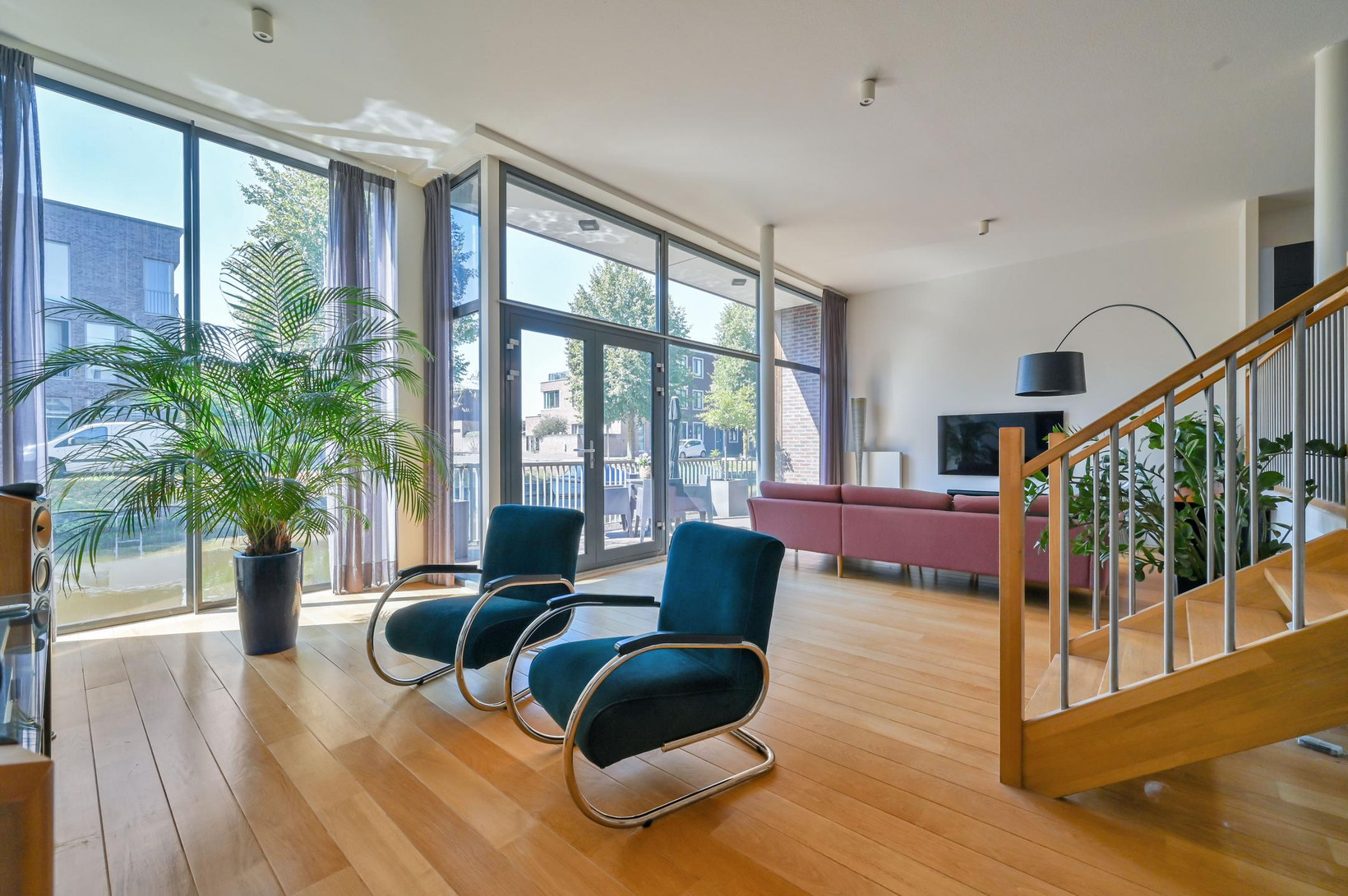 Tussenwoning te koop: Laaxumstraat 52, Amersfoort