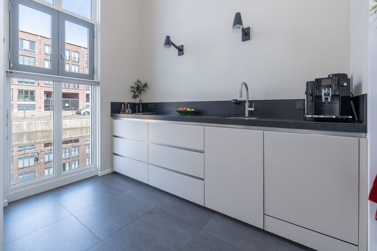 Tussenwoning te koop: Weteringkade 256, Amersfoort