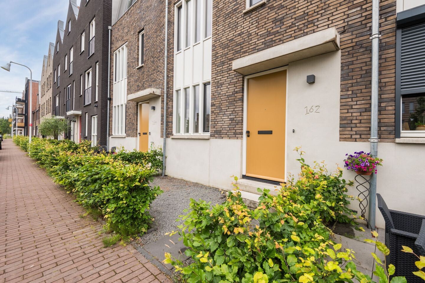 Tussenwoning te koop: Terschellingkade 162, Amersfoort