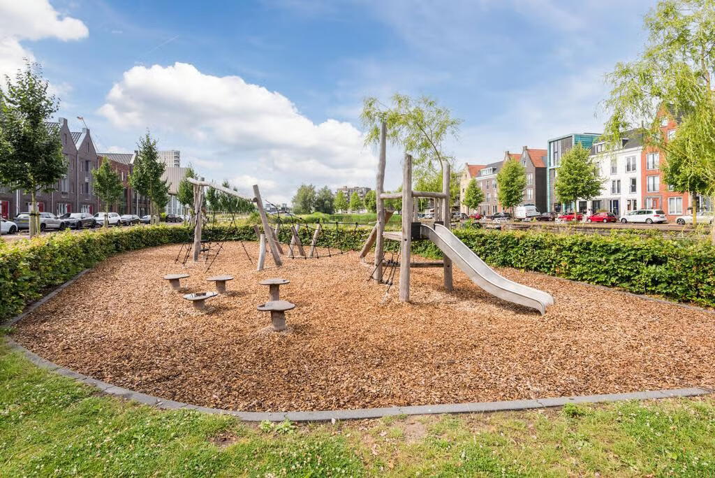 Tussenwoning te koop: Terschellingkade 162, Amersfoort