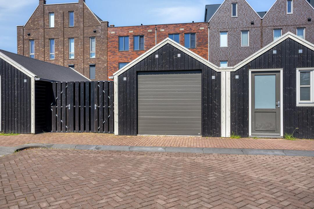 Tussenwoning te koop: Terschellingkade 32, Amersfoort