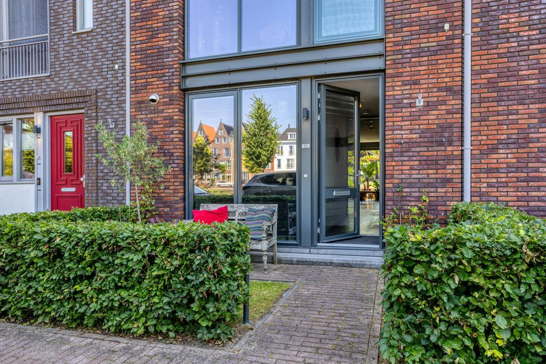 Tussenwoning te koop: Terschellingkade 32, Amersfoort