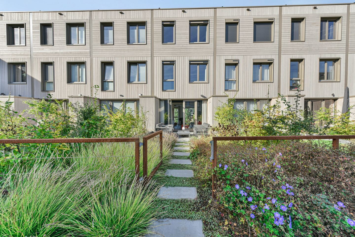 Tussenwoning te koop: Coulissen 384, Amersfoort