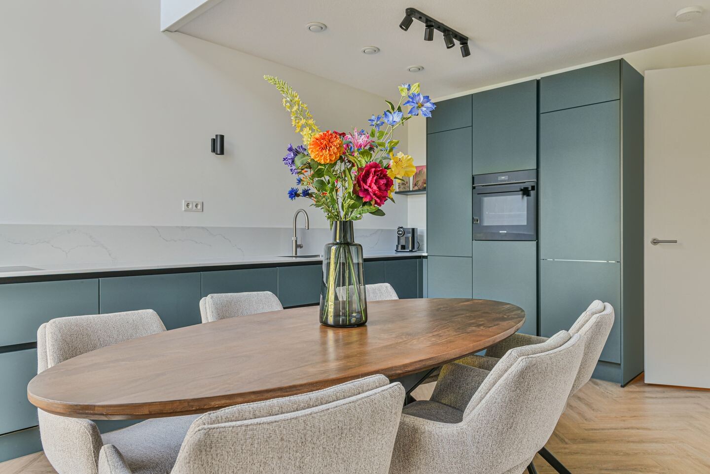 Tussenwoning te koop: Coulissen 384, Amersfoort