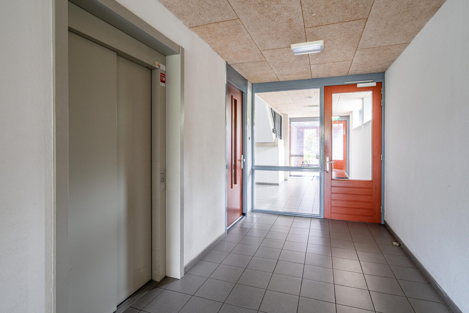 Appartement te koop: Amendijk 111, Hooglanderveen
