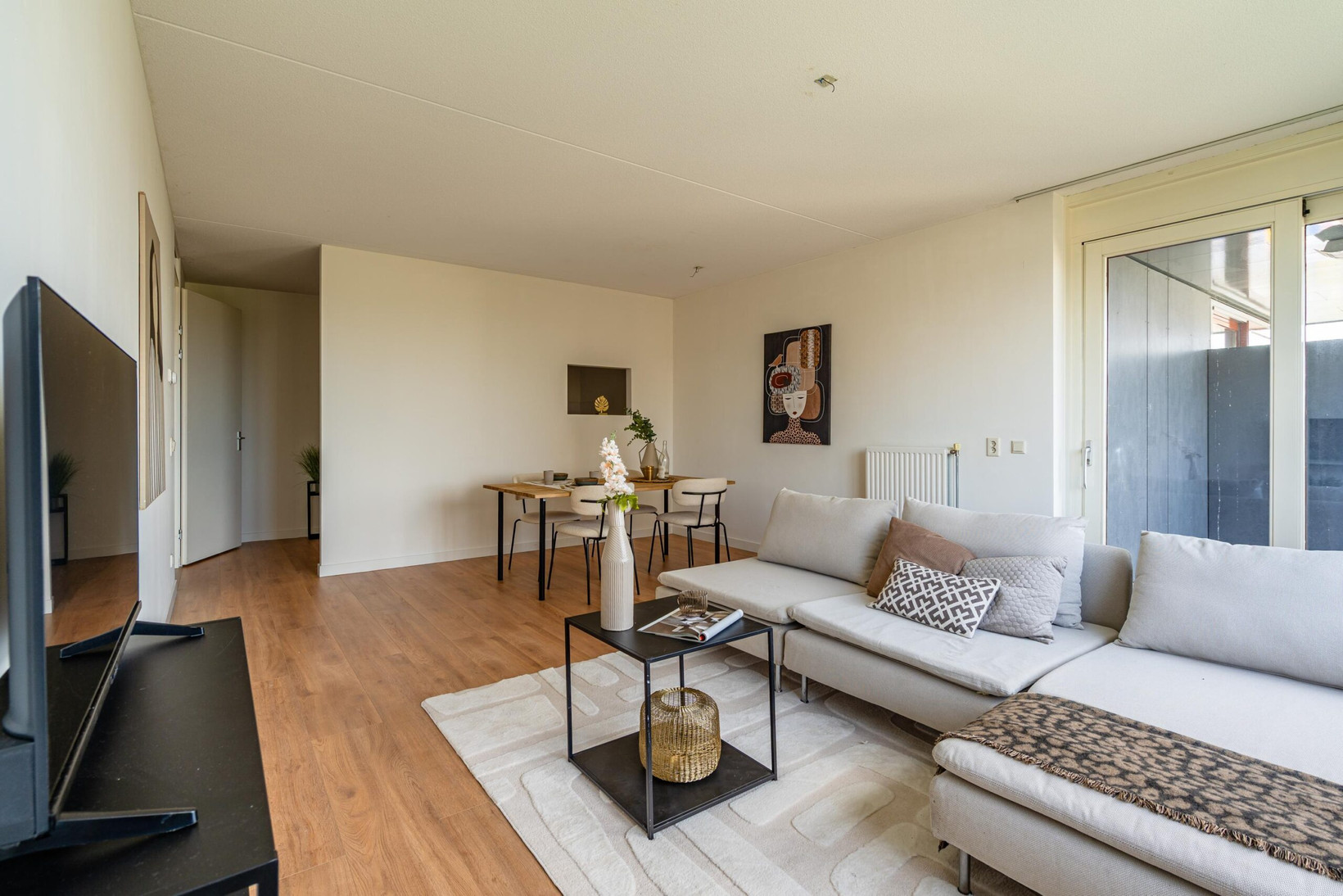 Appartement te koop: Amendijk 111, Hooglanderveen