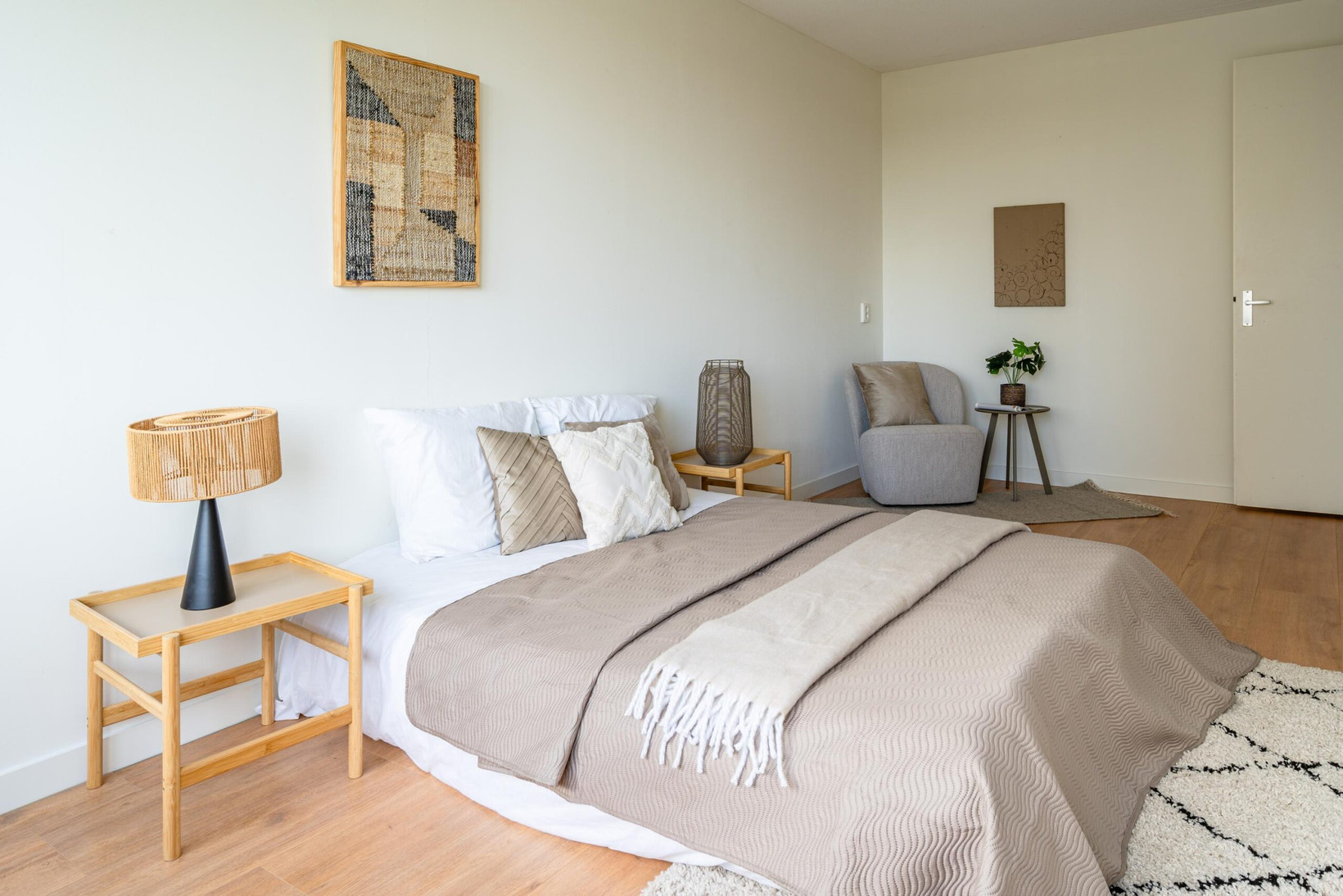 Appartement te koop: Amendijk 111, Hooglanderveen